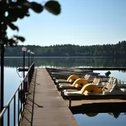 Сatamarans, boats and paddleboards.